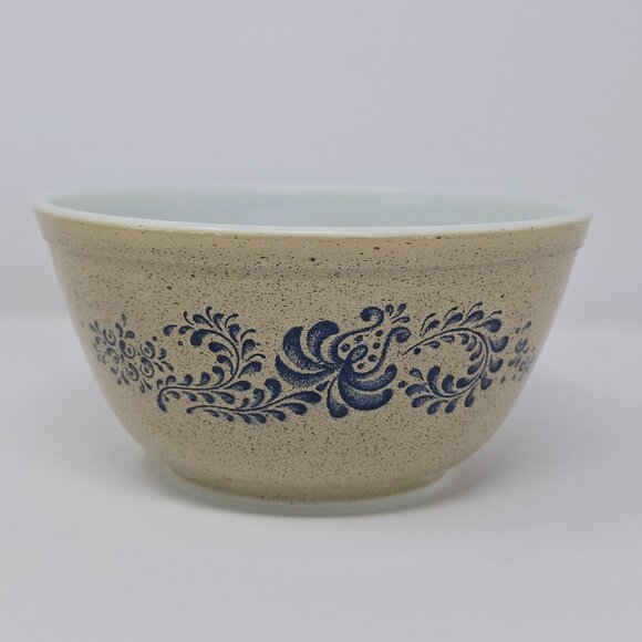 Pyrex 402 Homestead 1.5 Qt Speckled Mixing Bowl Beige with Blue Floral - Picture 4 of 13